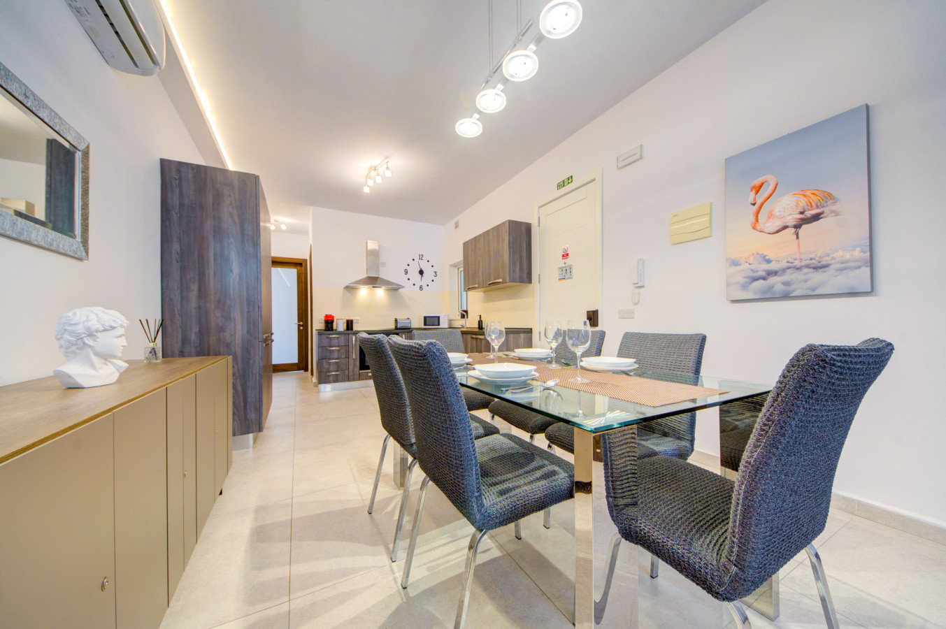 CentrePoint 03 interior